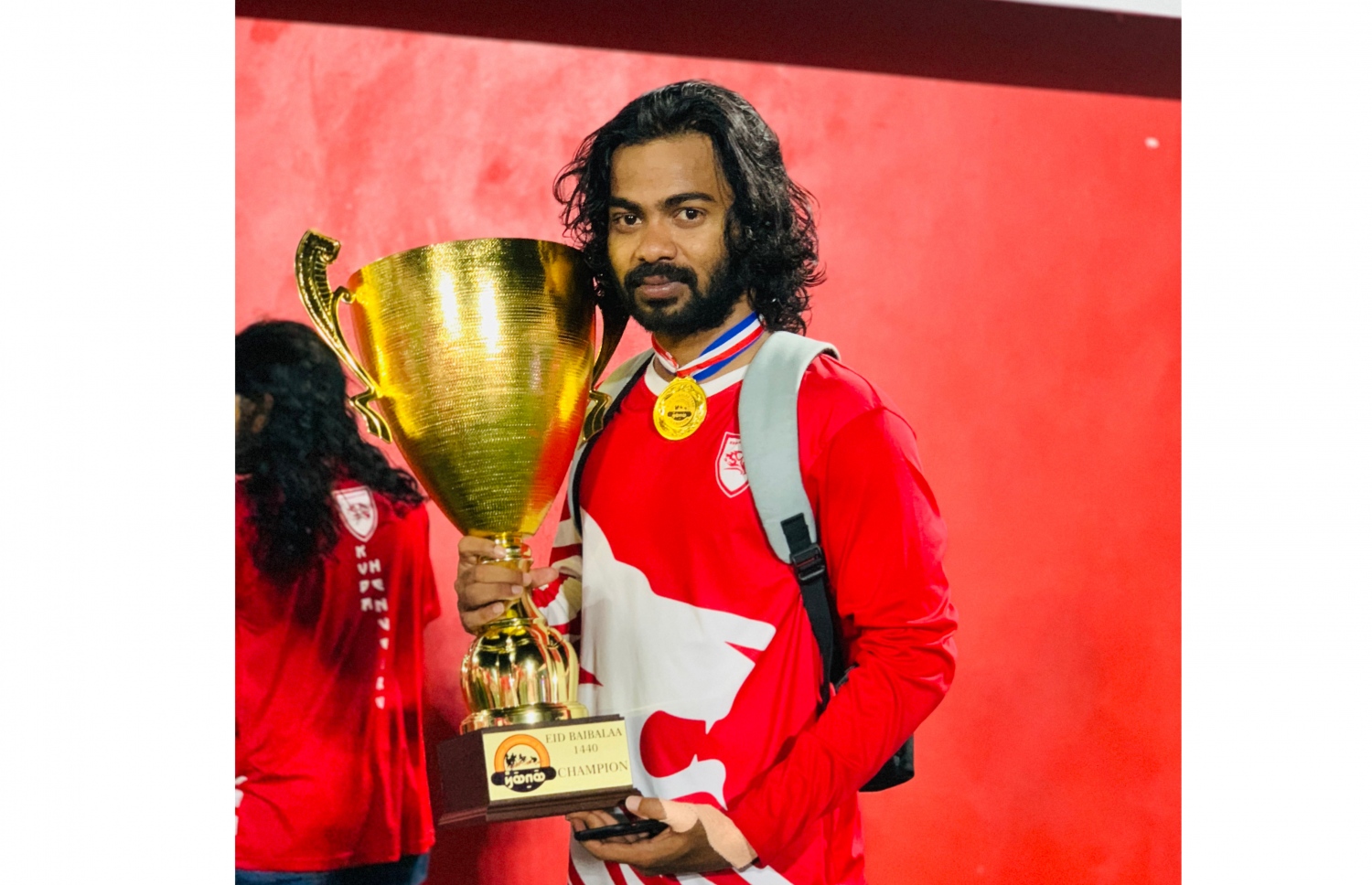 އަސްލަމް 2019 ވަނަ އަހަރު ކުޑަހެންވޭރު ޓީމާއެކު ބައިބަލާ މުބާރާތުގެ ޗެމްޕިއަން ތައްޓާއެކު --