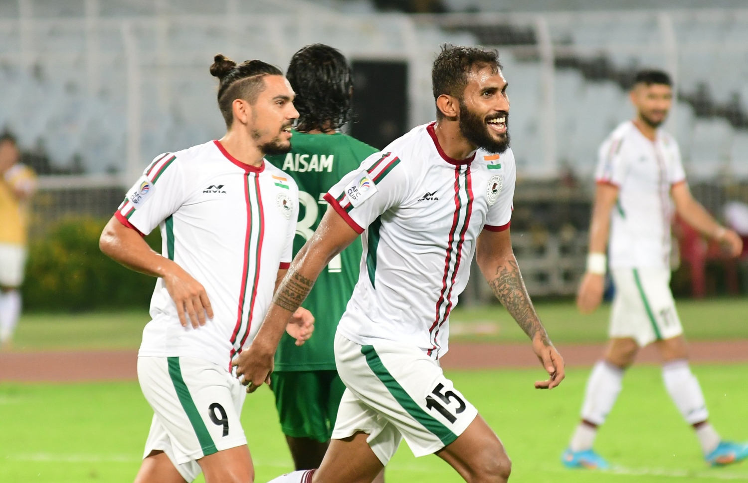 މޯހަން  ބަގާން އާއި މާޒިޔާ ކުޅުނު މެޗުގެ ތެރެއިން: މޯހަން ބަގާން ވަނީ އިންޓަ ޒޯން ސެމީ އަށް ދަތުރުކޮށްފަ --- ފޮޓޯ: މޯހަން ބަގާން