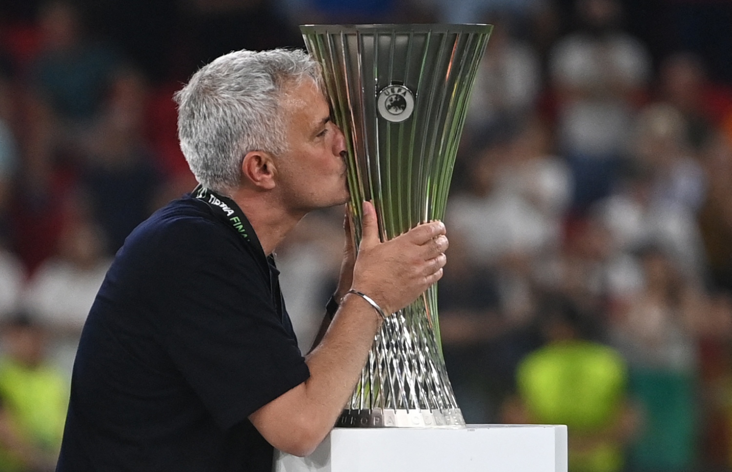 މޮރީނިއޯ ކޮންފަރެންސް ލީގުގެ ތަށްޓާ އެކު.-- ފޮޓޯ: އޭއެފްޕީ