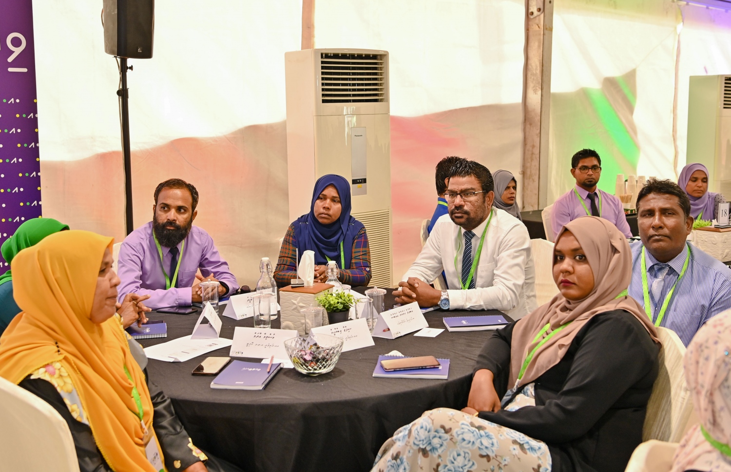 ވިއަވަތި ކޮންފަރެންސްގައި ބައެއް ކައުންސިލަރުން ބައިވެރިވަނީ. -- ފޮޓޯ | ރައީސް އޮފީސް