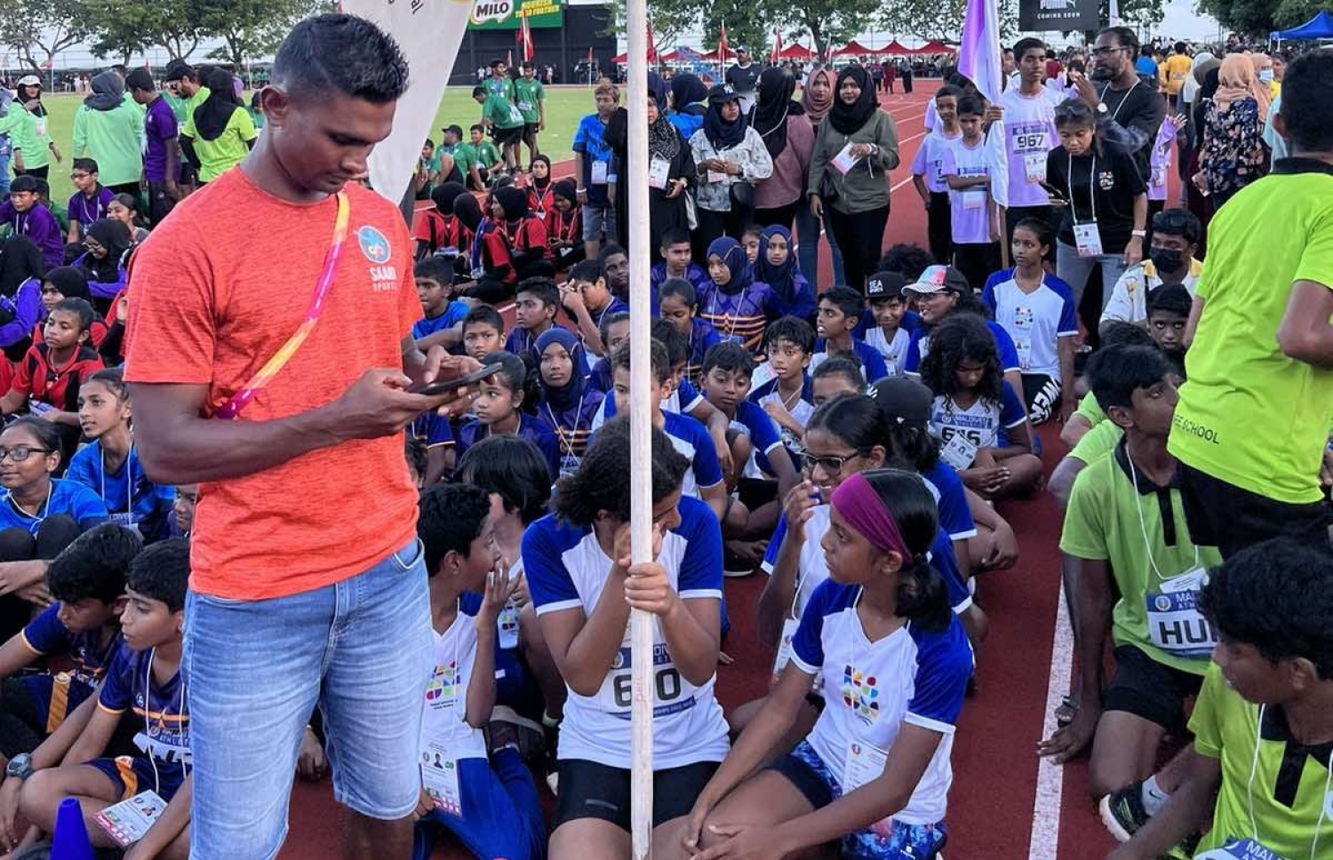 ފިންލެންޑް އިންޓަނޭޝަނަލް ސްކޫލް ޓީމުގެ ކޯޗު ސާއިދު: އޭޏާ ބުނީ އެސްކޫލްގައި ހުނަރުވެރި އެތުލީޓުންތަކެއް އެބަތިބި ކަމަށް. --ފޮޓޯ:ފިންލެންޑް ސްކޫލް