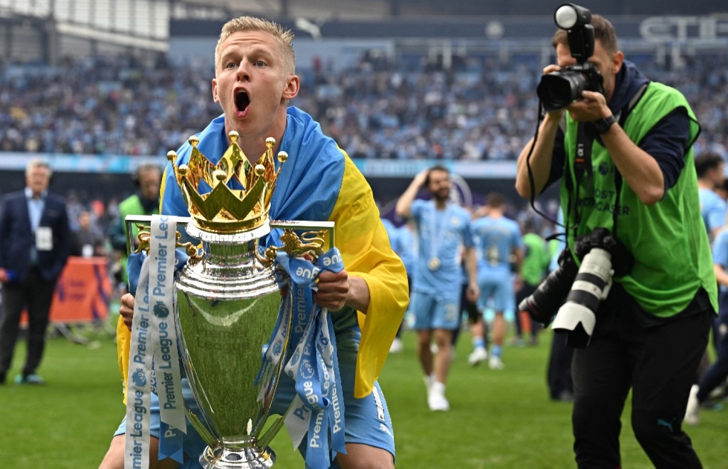 ޒިންޗެންކޯ މި ސީޒަނުގައި ސިޓީއާ އެކު ޕްރިމިއާ ލީގު ތަށި އުފުލާލަނީ.-- ފޮޓޯ: އޭއެފްޕީ