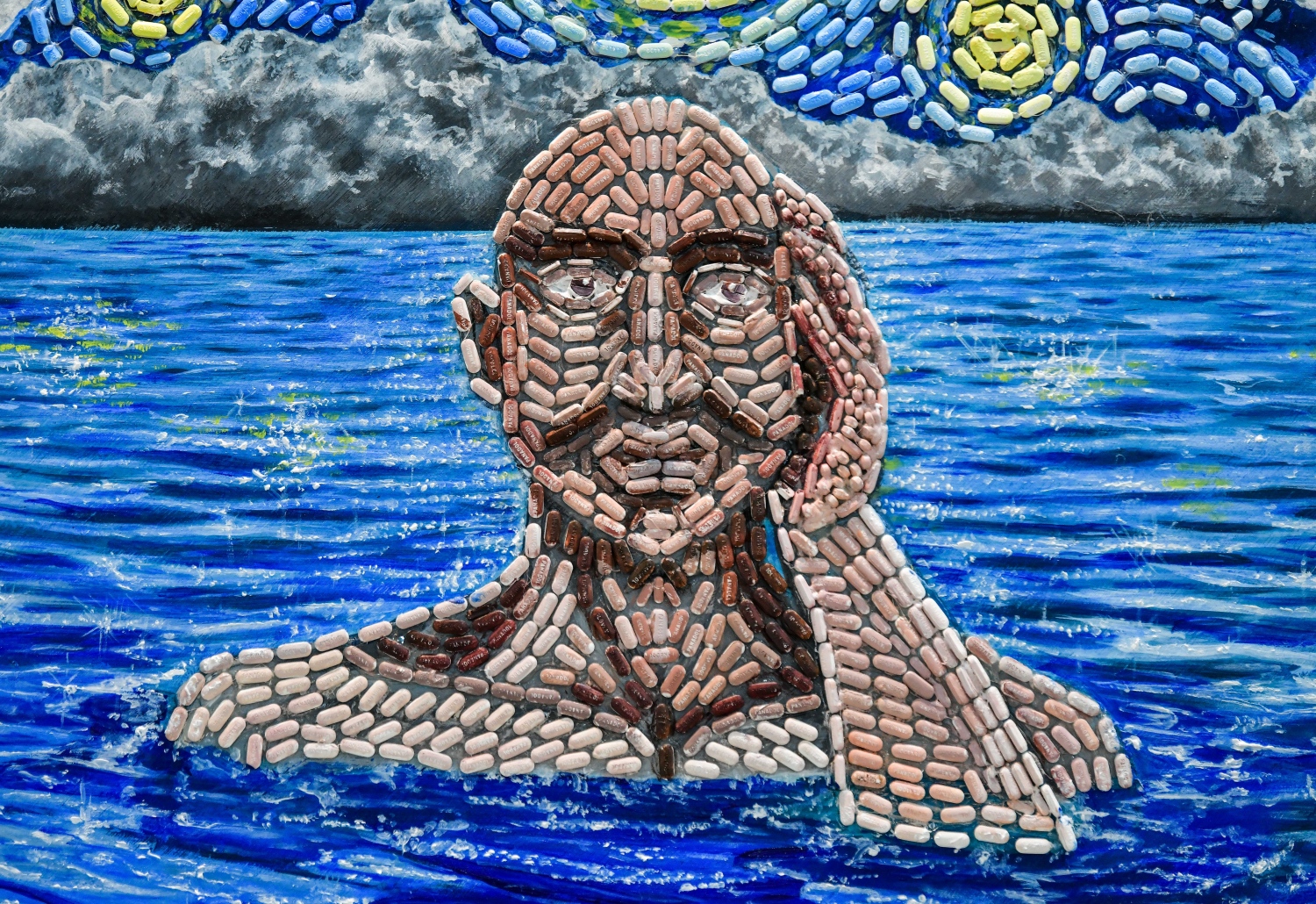 މިހާރު ނެޝަނަލް އާޓް ގެލެރީގައި ކުރިއަށްދާ އެގްޒިބިޝަންގައި ހުރި އާޓް ވޯކެއް. -- ދޯ ފޮޓޯ : ފަޔާޒް މޫސާ