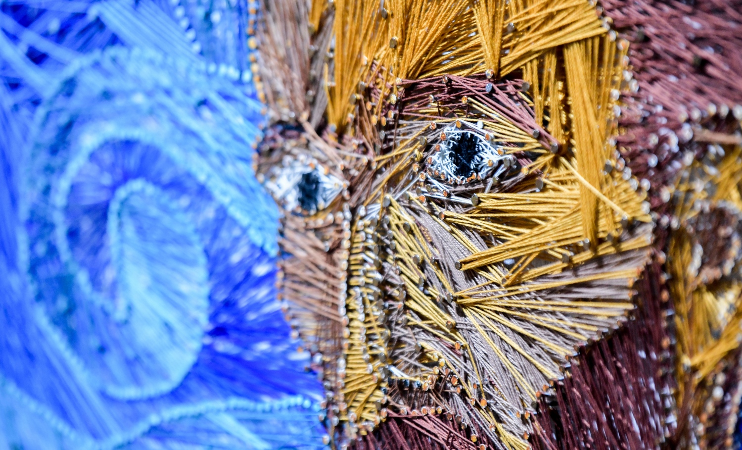 މިހާރު ނެޝަނަލް އާޓް ގެލެރީގައި ކުރިއަށްދާ އެގްޒިބިޝަންގައި ބަހައްޓާފައިވާ އާޓް ވޯކެއް. -- ދޯ ފޮޓޯ : ފަޔާޒް މޫސާ