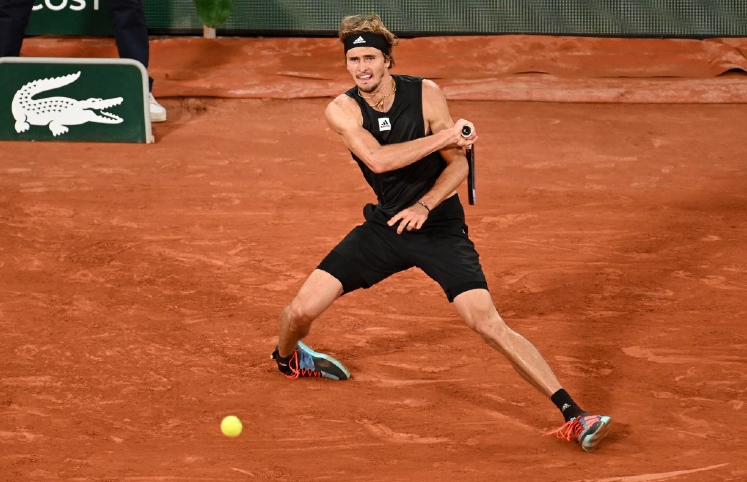 ޒްވެރޭވް އަށް ސެމީ ފައިނަލުގައި އަނިޔާވި ވަގުތު.-- ފޮޓޯ: އޭއެފްޕީ