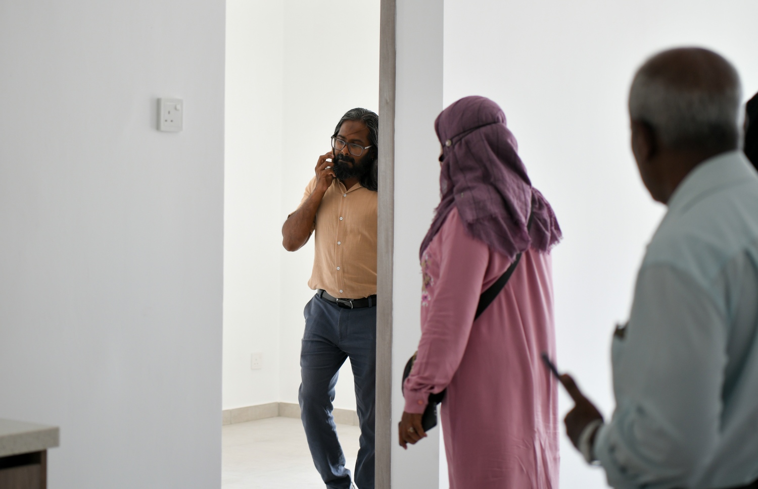 ވިނަރެސް ފްލެޓެގެ އެޕާޓްމެންޓްތަކުގެ ކޮޓަރިތައް ބަޔަކު ބަލަނީ: އެ ތަނުގައި ތިން ކޮޓަރީގެ 1،344 އެޕާޓްމަންޓް ހުންނާނެ.--- ފޮޓޯ: ފަޔާޒު މޫސާ | މިހާރު