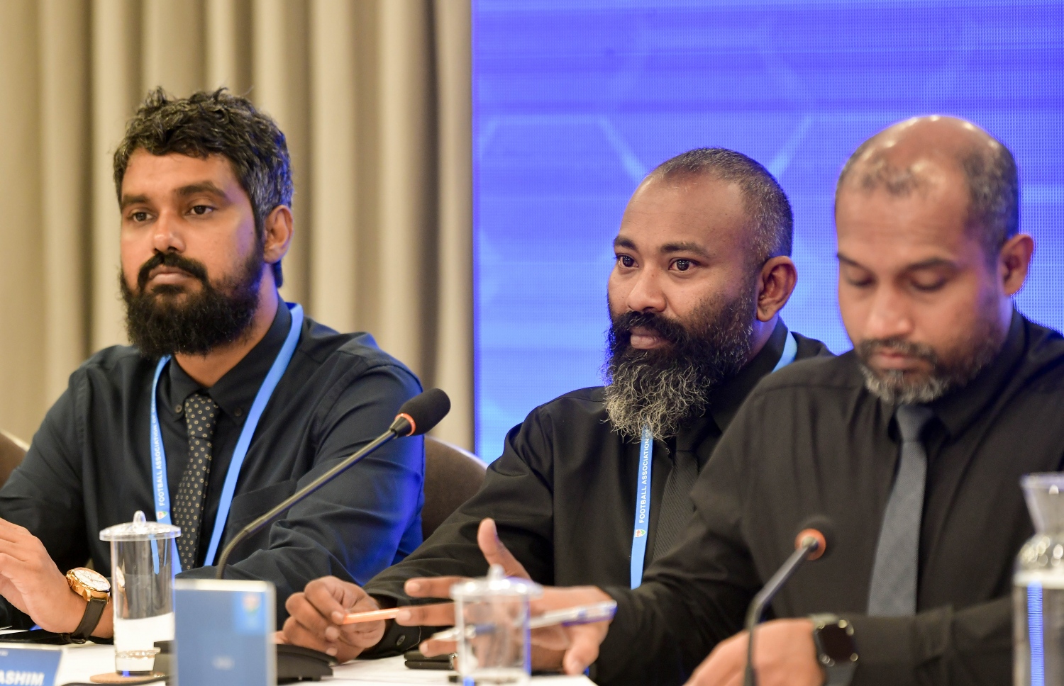 އެފްއޭއެމްގެ އަހަރީ ކޮންގްރެސްގައި އެ އެސޯސިއޭޝަންގެ ބައެއް އެކްސްކޯ މެމްބަރުން ބައިވެރިވެވަޑައިގަންނަވަނީ.--- ފޮޓޯ: ނިޝާން އަލީ/މިހާރު