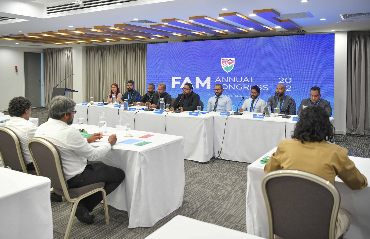 ފުޓްބޯލް އެސޯސިއޭޝަން އޮފް މޯލްޑިވްސްގެ (އެފްއޭއެމް) އަހަރީ ކޮންގްރެސްގައި އެކްސްކޯގެ މެމްބަރުން --. ފައިލް ފޮޓޯ: ނިޝާން އަލީ | މިހާރު