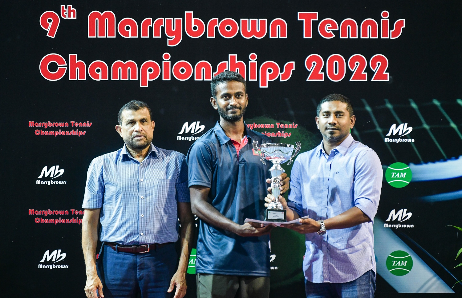 ފިރިހެން ބައިގެ ސިންގަލްސް ޗެމްޕިއަންކަން ހޯދި ފާއިހް ތައްޓާ ހަވާލު ވަނީ: މީގެ ކުރީގެ ޗެމްޕިއަންޝިޕް ވެސް ކާމިޔާބު ކުރީ އޭނާ --- ފޮޓޯ: ފަޔާޒު މޫސާ | މިހާރު