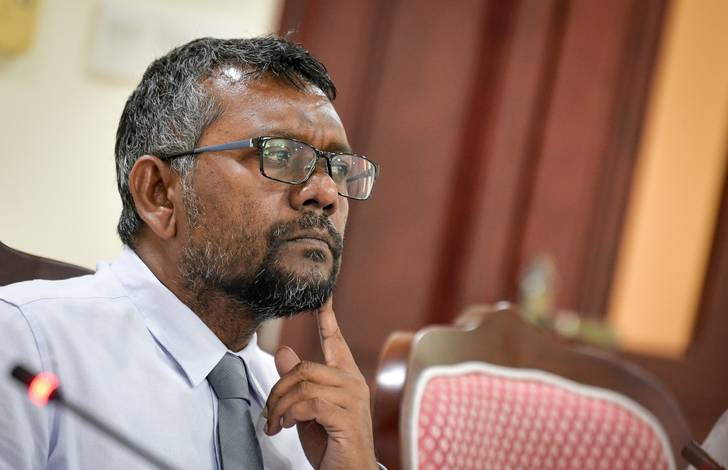 މިނިސްޓަރު ފައްޔާޒް: ތިން ފަޅެއް ވިއްކާލައި ޑަޗް ޑޮކްލެންޑްސް އިން ބޮޑު ފައިދާއެއް ހޯދާފައިވާ ކަމަށް ވިދާޅުވި.