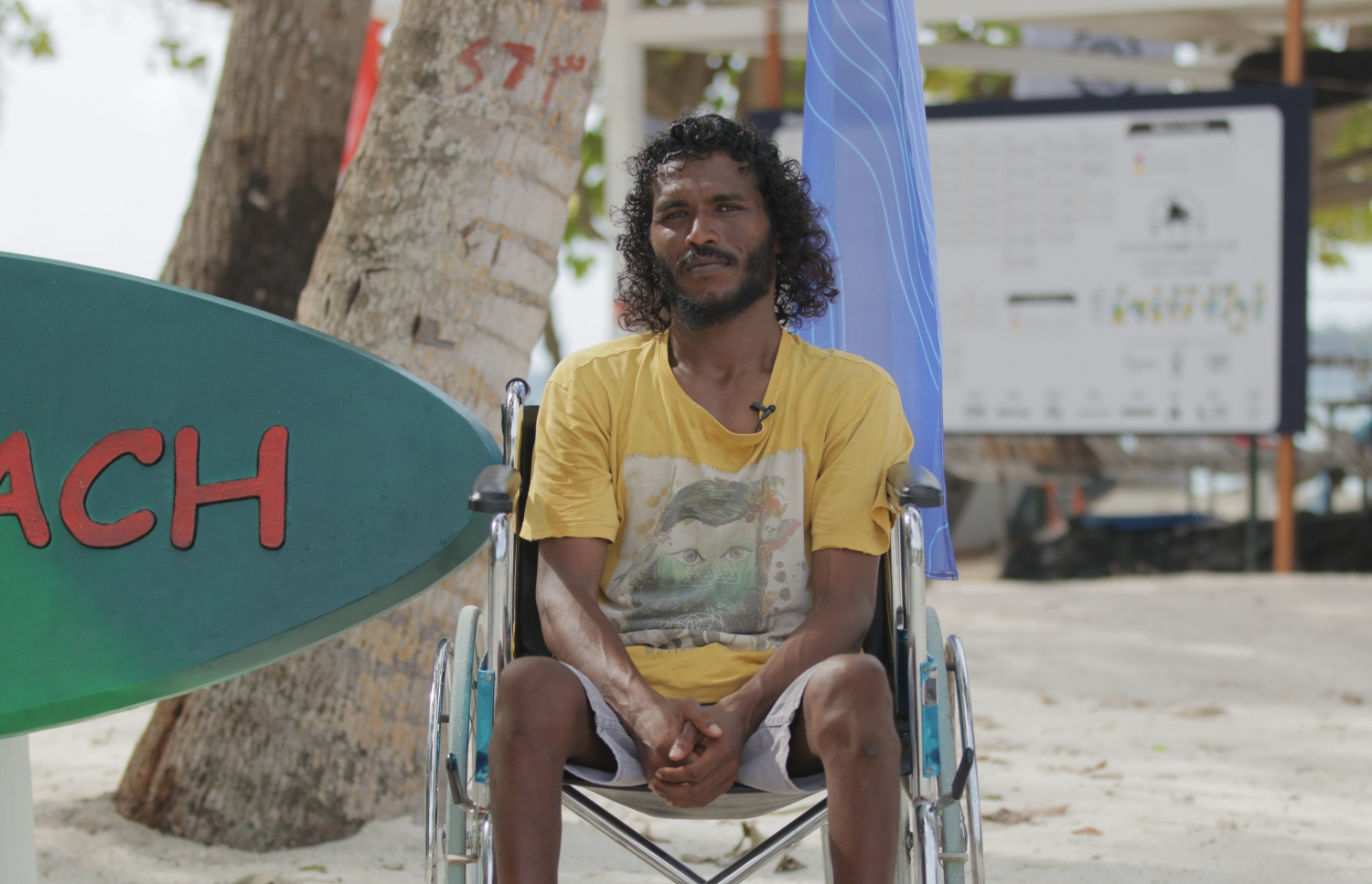 ހާއިފް މިހާރު އަށް އިންޓަވިއު ދެނީ --- ފޮޓޯ: ހައްވާ އަމާނީ އަބްދުﷲ