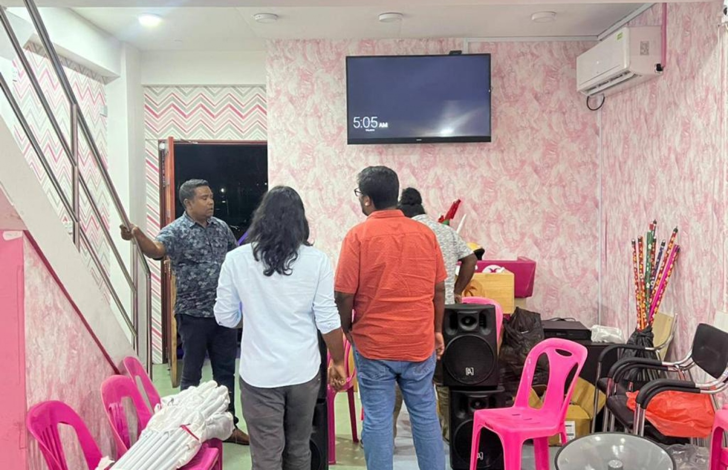 ޕީޕީއެމްގެ އޮފީހުން ދިދަތައް ނެރޭ ފޮޓޯ