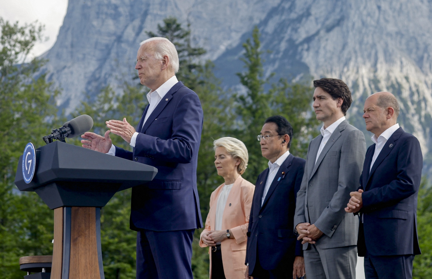 ޖަރުމަން ވިލާތުގެ ބެވޭރިއާގައި ޖޫން 26-28، 2022ގައި ބާއްވާ ޖީ7ގެ މަހާސިންތާ ފެށުމ،ުގެ ޖަލްސާގައޮ އެމެރިކާގެ ރައީސް ޖޯ ބައިޑެން ވާހަކަ ދައްކަވަނީ. --އޭއެފްޕީ