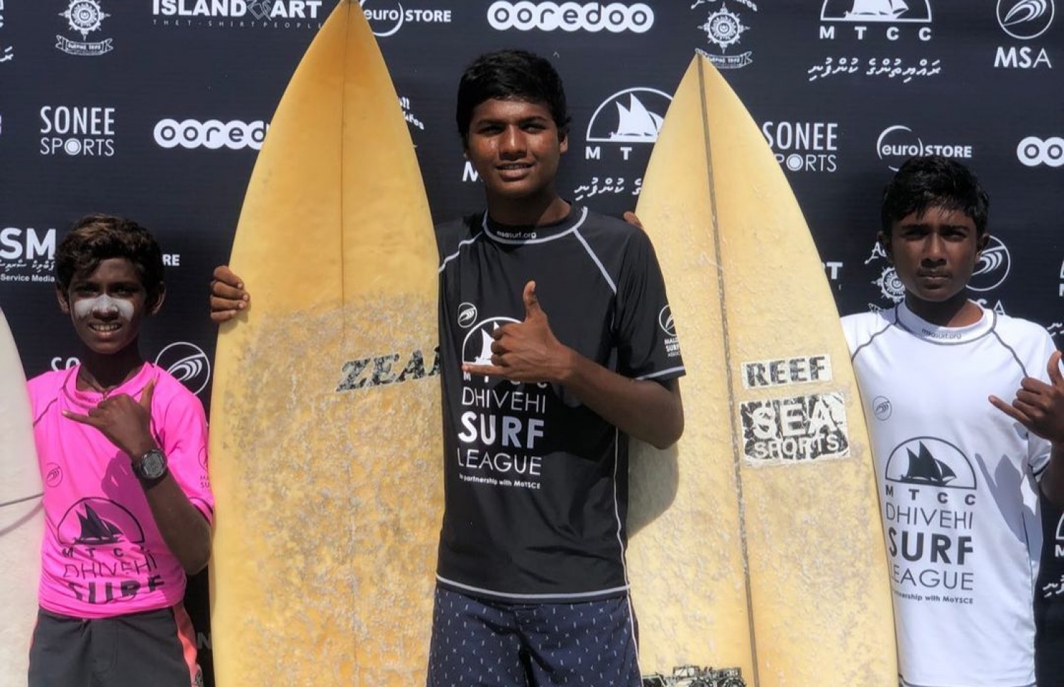 ޖޫނިއާ ފުރަތަމަ ބުރުގެ ތިންވަނަ ހީޓުގައި ވާދަކުރި ރާޅާއެޅުންތެރިން.-- ފޮޓޯ: އެމްއެސްއޭ