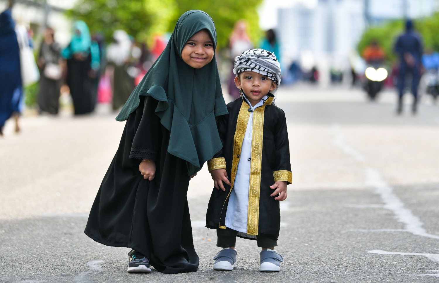 އީދު އުފަލުގެ ފެށުން އީދު ނަމާދުން