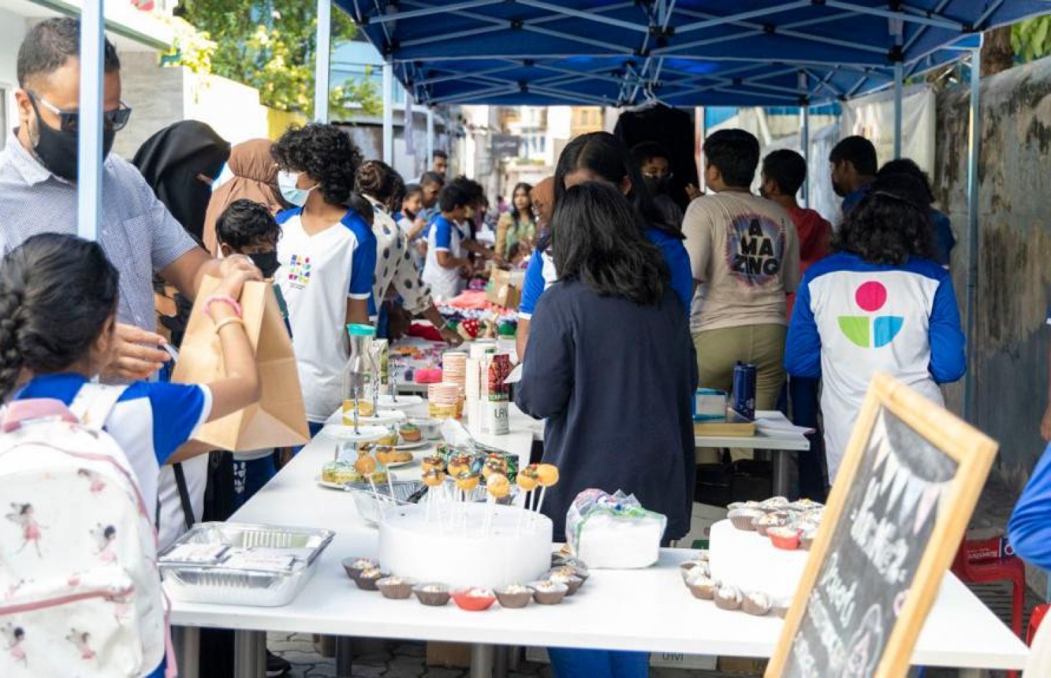 ފިންލެންޑު އިންޓަނޭޝަނަލްގެ ބޭކ ސޭލުގުެ ތެރެއިން. ފޮޓޯ: ފިންލެންޑު އިންޓަނޭޝަނަލް ސްކޫލް