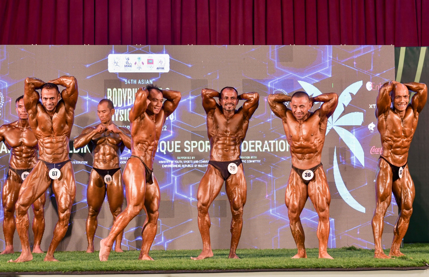 ރާއްޖޭގައި މިއަދު ފެށި އޭޝިއާގެ ބޮޑީ ބިލްޑިން ޗެމްޕިއަންޝިޕްގައި މިއަދު ކުރިއަށް ގެންދިޔަ އިވެންޓެއްގައި ދިވެހި އެޓުލީޓް މުހައްމަދު ރަޝީދު (ކ-3) ވާދަކުރަނީ.--- ފޮޓޯ: ނިޝާން އަލީ/މިހާރު