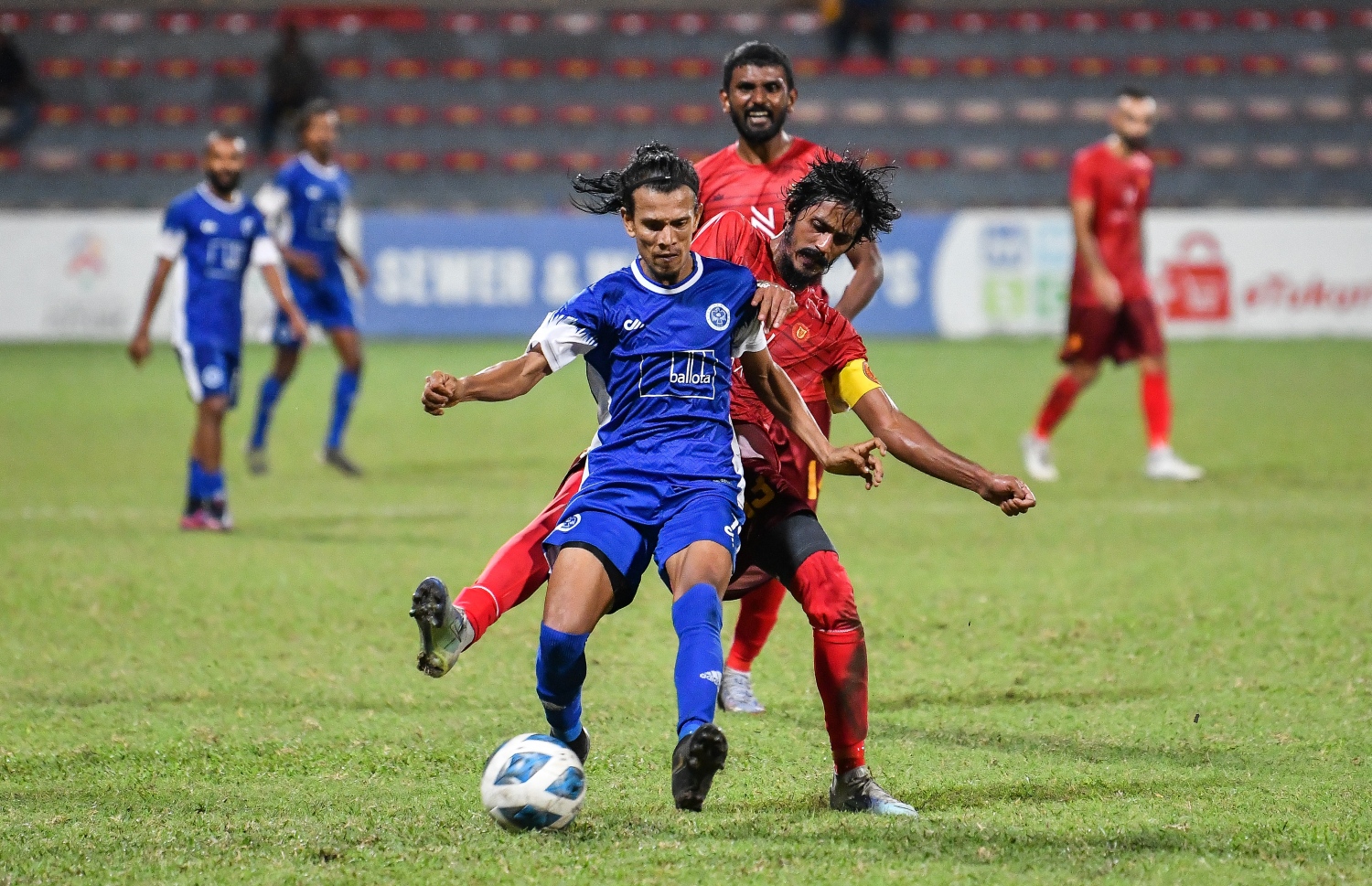 ދެ ވަނަ ޑިވިޝަނުގައި ނިއު އާއި ވިކްޓްރީ ކުޅެނީ.