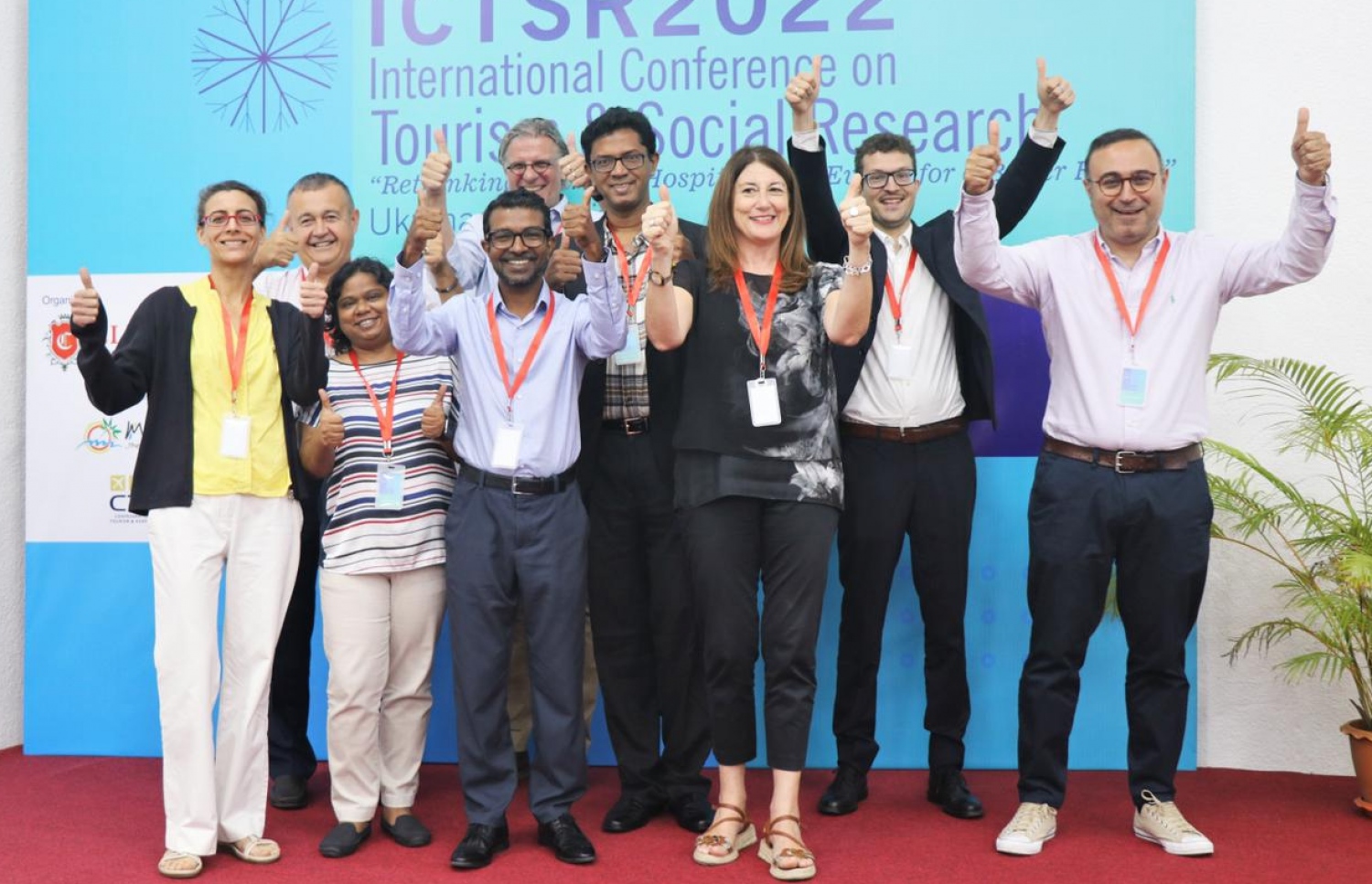 އައިސީޓީއެސްއާރު ކޮންފެރެންސުގެ ބައިވެރިން. އެ ކޮންފަރެންސުގައި ޓޫރިޒަމާއި ގުޅުން ހުރި ގިނަ ކަންތައްތަކެއް ވަނީ މަޝްވަރާ ކޮށްފަ. ފޮޓޯ: ކްލިކް ކޮލެޖު