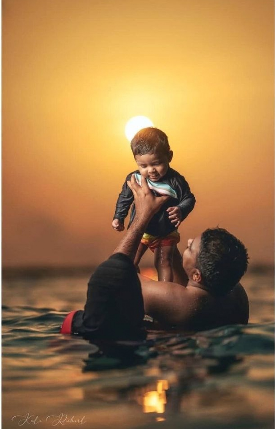 ޝަރަފްގެ އަމިއްލަ ހިޔާލަށް ނަގައިފައިވާ ފޮޓޯ އެއް