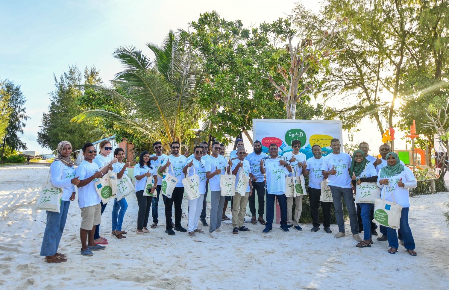 ފުށިފަރު ރިސޯޓުގެ "ޕްލާސްޓިކާ ނުލާ" ކެމްޕެއިން