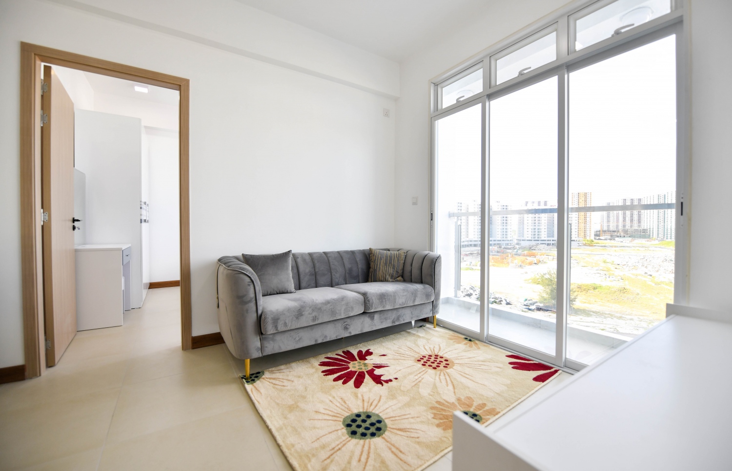 އެމްޕީއެލްގެ މުވައްޒަފުންނަށް ފްލެޓް އިމާރާތްކޮށްފައި ވަނީ 15 ބުރީގެ ތިން ޓަވަރުގައި.