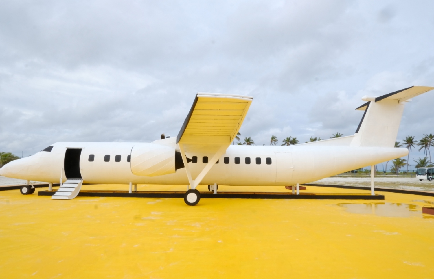 ހޯރަފުށި އެއާޕޯޓު ސަރަހައްދުގައި އާރްސީއެލުން ހަދާފައިވާ ފަޔަ ސިމިއުލޭޓަރު: މައިގަނޑު މަސައްކަތެއް ކުރީ އާރްސީއެލްގެ މުވައްޒަފުން، ހޯރަފުށި ރައްޔިތުންނާއި ބައެއް ފަރާތްތަކުގެ އެހީތެރިކަމާއެކު ---ފޮޓޯ: އާރްސީއެލް