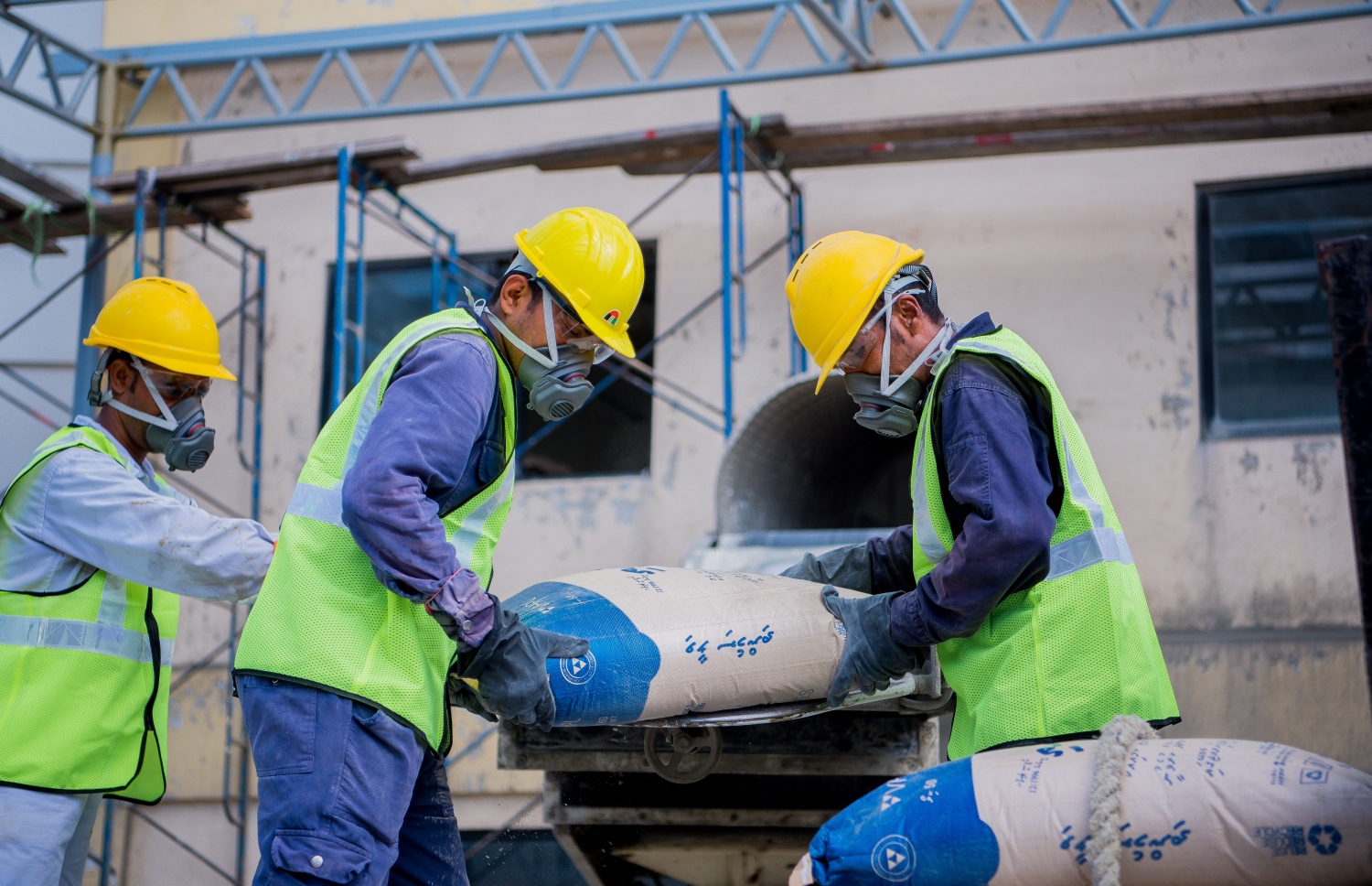 ވިލާ ސިމެންތީގެ އަގަށް ބަދަލު ގެނެސްފައި ވަނީ ސިމެންތި އުފުލާ ކެރިއަރެއް ގެނައުމާ ގުޅިގެން. ފޮޓޯ: ވިލާ ހަކަތަ