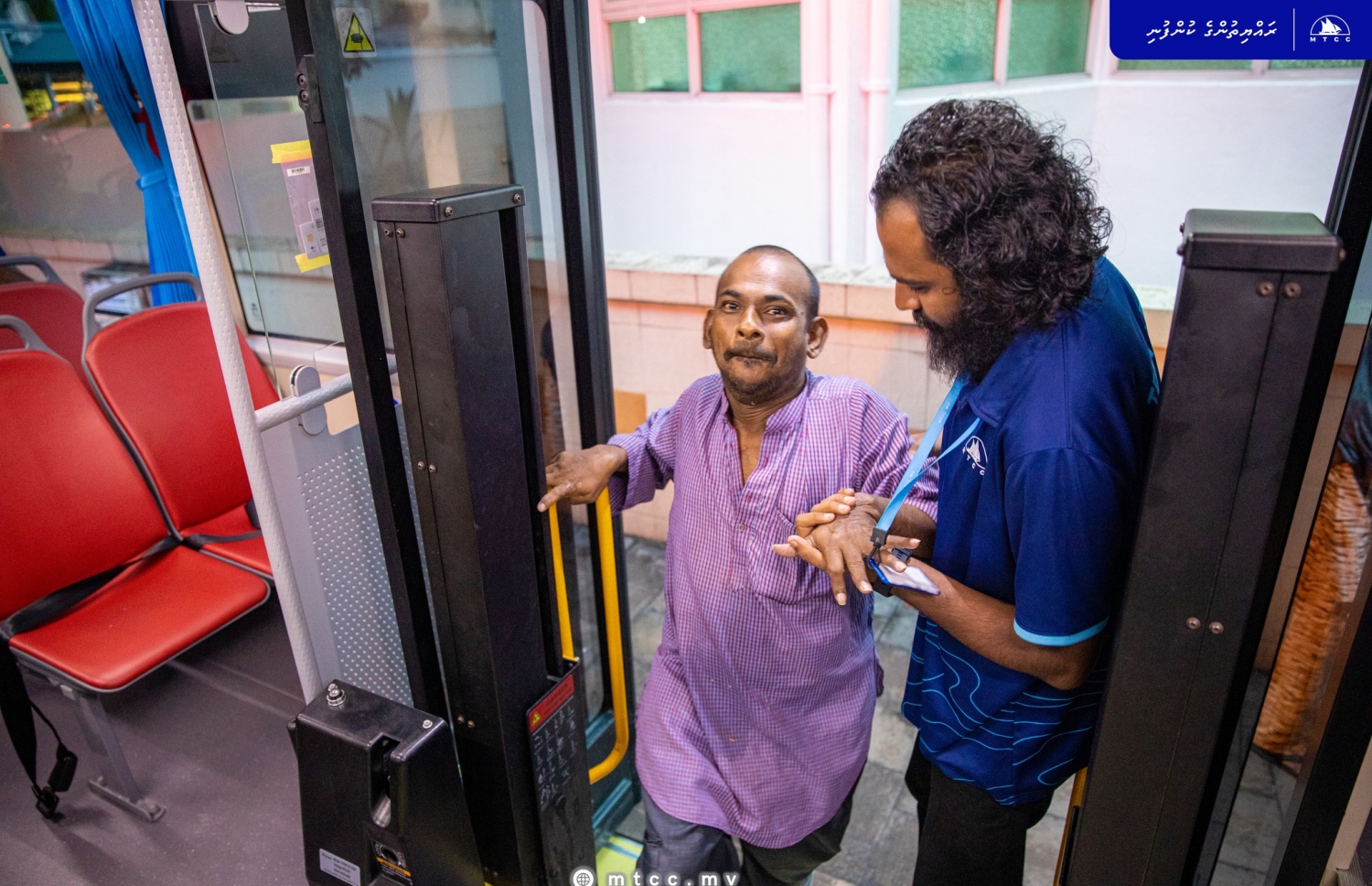 ނުކުޅެދުންތެރިކަން ހުންނަ މީހަކު ބަހަށް އަރުވަނީ -- ފޮޓޯ: އެމްޓީސީސީ