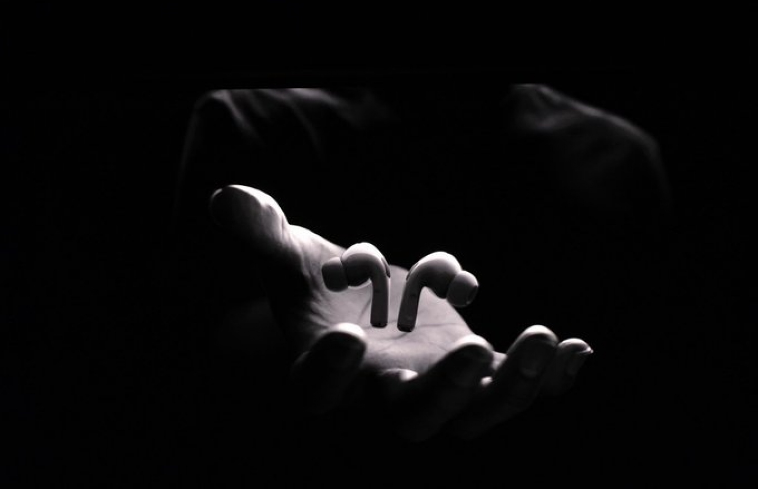 އެޕަލް އެއާޕޮޑް ޕްރޯ 2