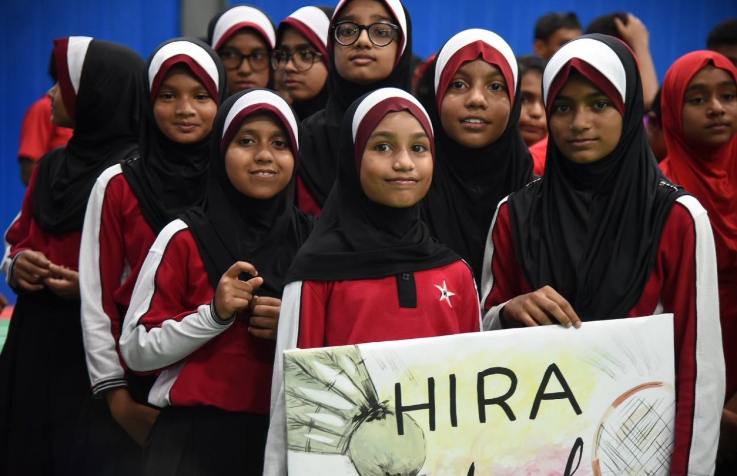 އައްޑޫގައި މިހާރު ކުރިއަށްދާ ސައުތު ޒޯންގެ ބެޑްމިންޓަން މުބާރާތް ފެށުމަށް ބޭއްވި ރަސްމިއްޔާތުގެ ތެރެއިން، ހީރާ ސްކޫލްގެ ދަރިވަރުން