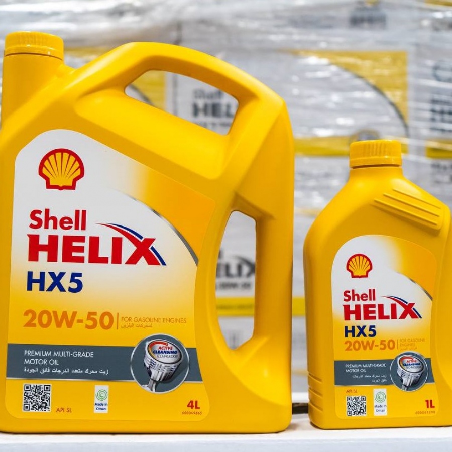 އެކި ސައިޒުގެ ލުބްރިކަންޓު އެ ތަނުން ލިބެން ހުރޭ. ފޮޓޯ: ވިލާ ހަކަތަ