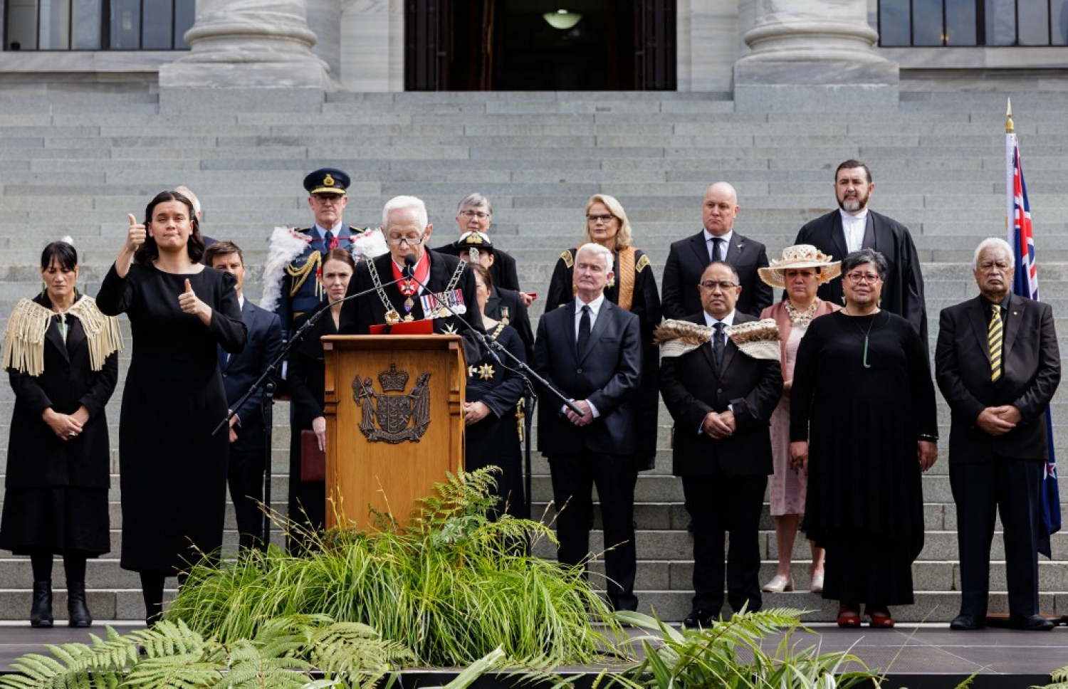 އިނގިރޭސި ތަޚުތަށް ޗާލްސް ތިނެއް އައްޔަންކުރެވިއްޖެކަން، ސެޕްޓެމްބަރ 11، 2022 ގައި ނިއު ޒީލޭންޑްގައި އިއުލާން ކުރަނީ. --އޭއެފްޕީ