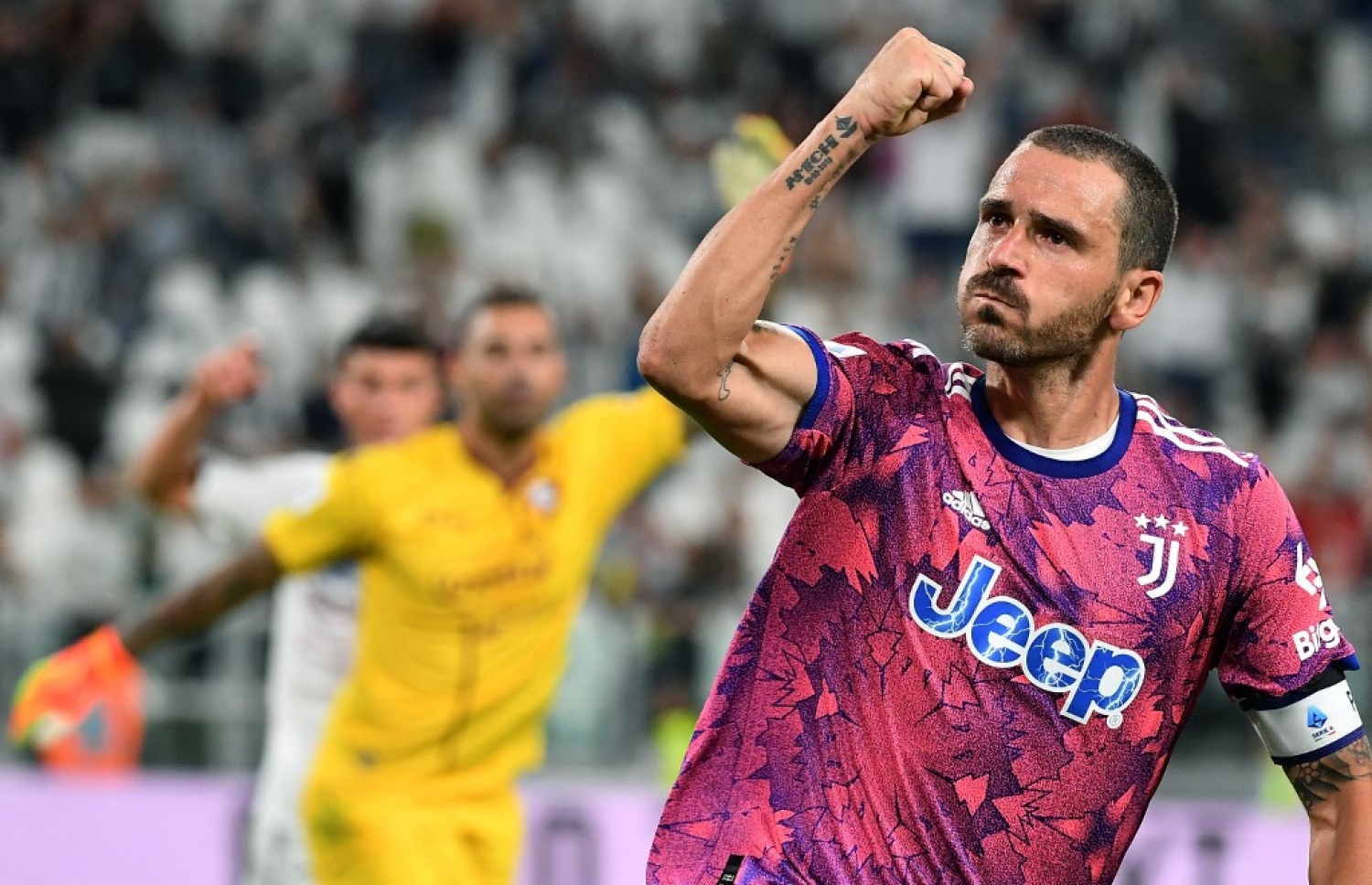 ބޮނޫޗީ، ޔުވެންޓަސް އަށް އެއްވަރު ކޮށްދިން ލަނޑު ޖެހުމަށް ފަހު.-- ފޮޓޯ: އޭއެފްޕީ