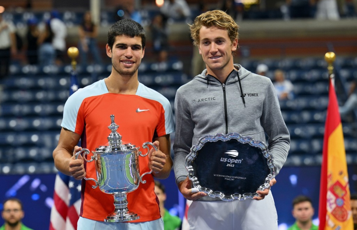 ޔޫއެސް އޯޕަން ކާމިޔާބުކުރި އަލްކަރާޒް (ވ) އާއި ރަނަރަޕް ރޫޑް (ކ). -- ފޮޓޯ: އޭއެފްޕީ