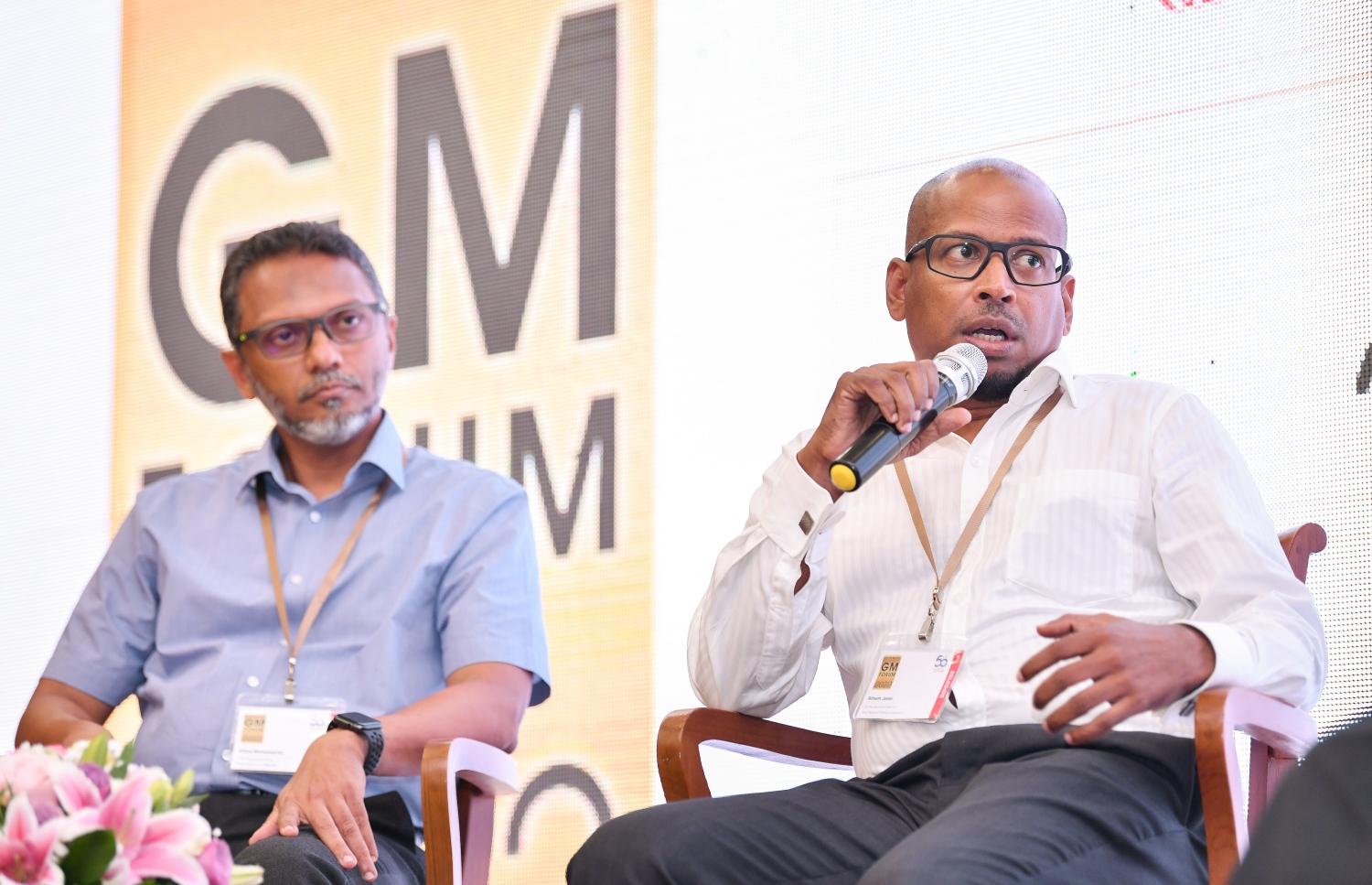 ޖީއެމް ފޯރަމްގެ ޕެނަލް ޑިސްކަޝަންގައި ރިފާތު ޖަލީލު ވާހަކަދައްކަވަނީ. --ފޮޓޯ: ފަޔާޒް މޫސާ/ މިހާރު