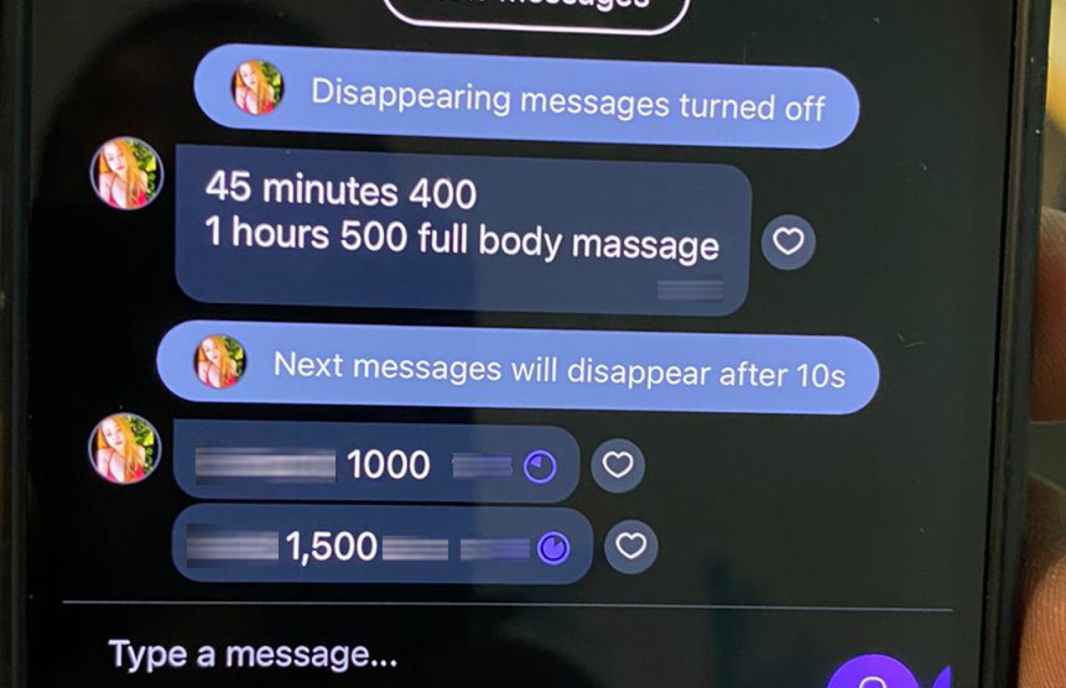 ހަށިވިއްކާ މީހަކާ އެކު ކޮށްފައިވާ ޗެޓް ލޮގެއް. -- ފޮޓޯ: ނިޝާން އަލީ / މިހާރު