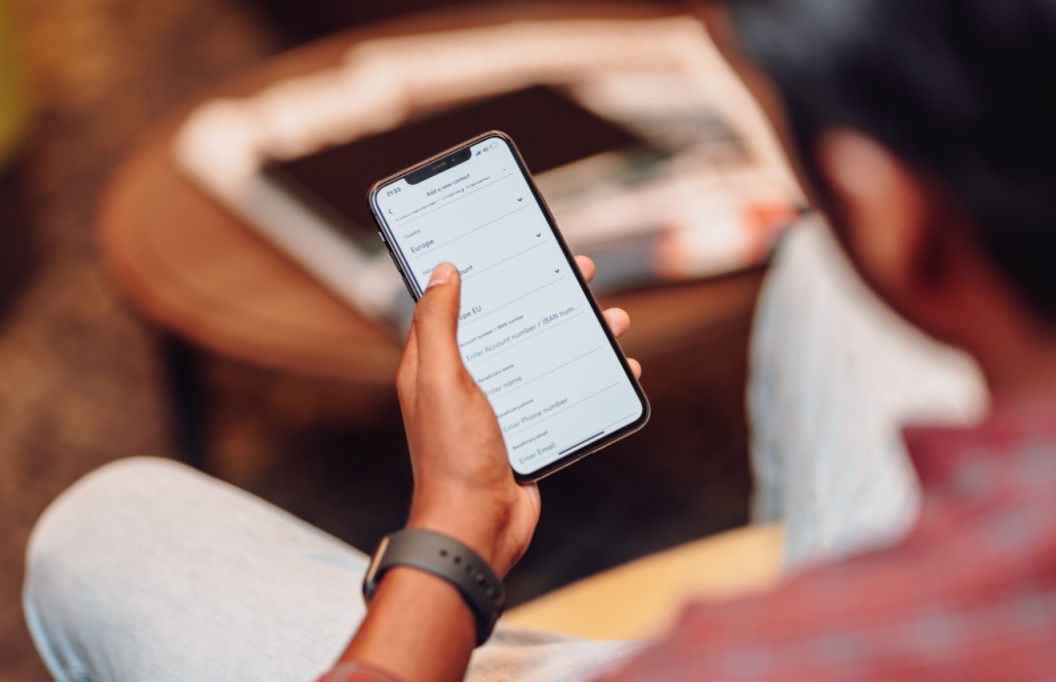 ބީއެމްއެލް އިންޓަނެޓް ބޭންކިން އެޕްލިކޭޝަން ބޭނުންކޮށްގެން ބޭރަށް ފައިސާ ފޮނުވޭ ޕްރޮމޯޝަންގެ ތެރޭގައި ބޭރަށް ފައިސާ ފޮނުވާ ހުރިހާ ކަސްޓަމަރުން އޮޓަމެޓިކްކޮށް ލަކީޑްރޯގައި ބައިވެރިވެވޭ ---ފޮޓޯ: ބީއެމްއެލް