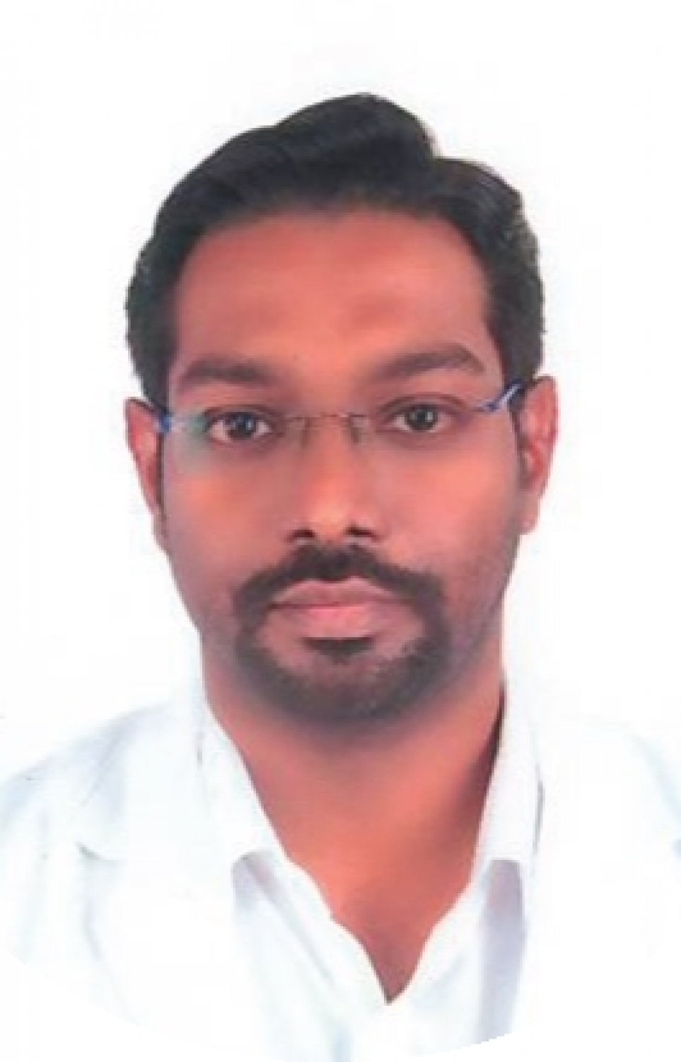 މިއޮޓް ހޮސްޕިޓަލްގެ ސީނިއާ އިންޓަވެންޝަނަލް ކާޑިއޮލޮޖިސްޓް ޑރ. ސްޓަލިން ރޯއީ ޖޭ