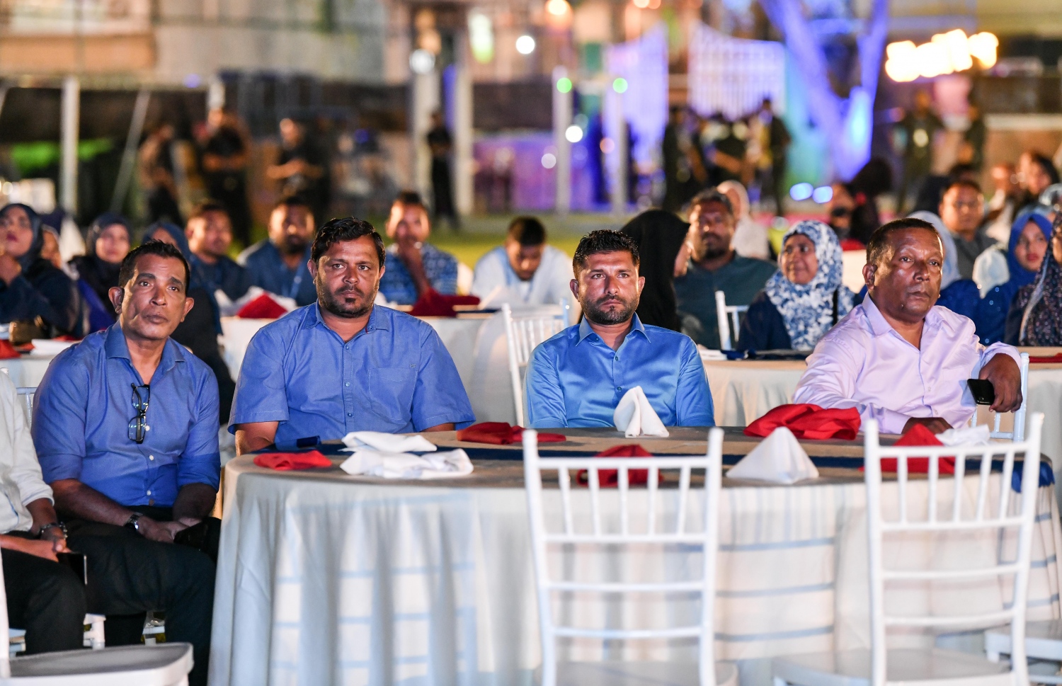 އެމްޕީއެލްގެ 36 ވަނަ އަހަރީ ދުވަސް ފާހަގަކުރުމަށް ހެންވޭރު ދަނޑުގައި ބޭއްވި ހާއްސަ ރަސްމިއްޔާތުގައި އެ ކުންފުނީގެ ބައެއް މުވައްޒަފުން ބައިވެރިވަނީ--. ފޮޓޯ: ނިޝާން އަލީ | މިހާރު