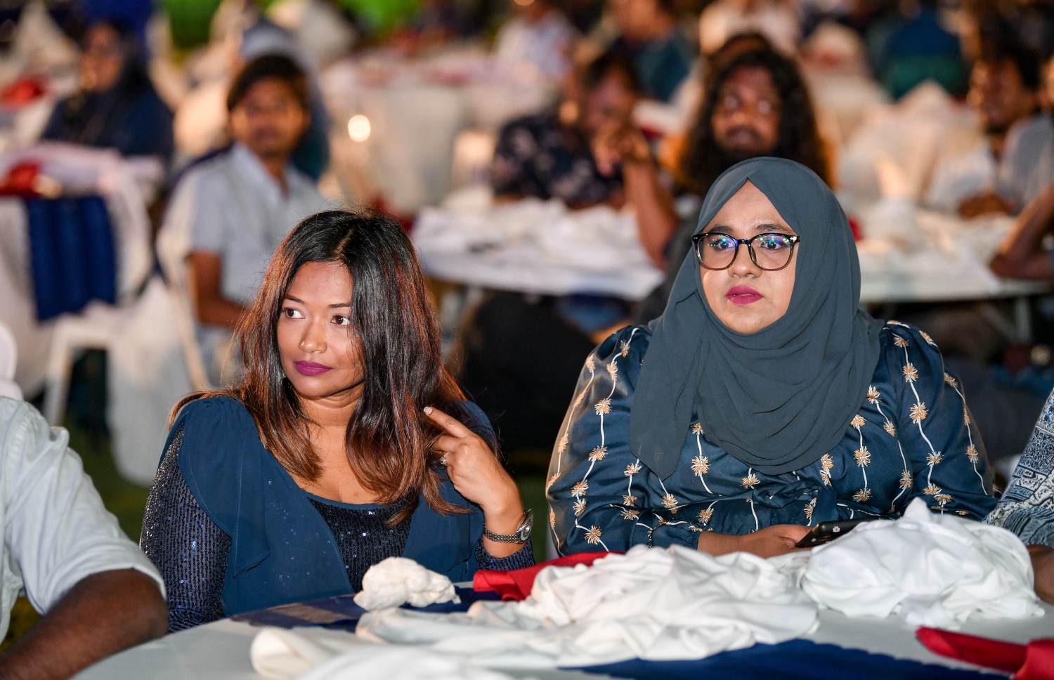 އެމްޕީއެލްގެ 36 ވަނަ އަހަރީ ދުވަސް ފާހަގަކުރުމަށް ހެންވޭރު ދަނޑުގައި ބޭއްވި ހާއްސަ ރަސްމިއްޔާތުގައި އެ ކުންފުނީގެ ބައެއް މުވައްޒަފުން ބައިވެރިވަނީ--. ފޮޓޯ: ނިޝާން އަލީ | މިހާރު