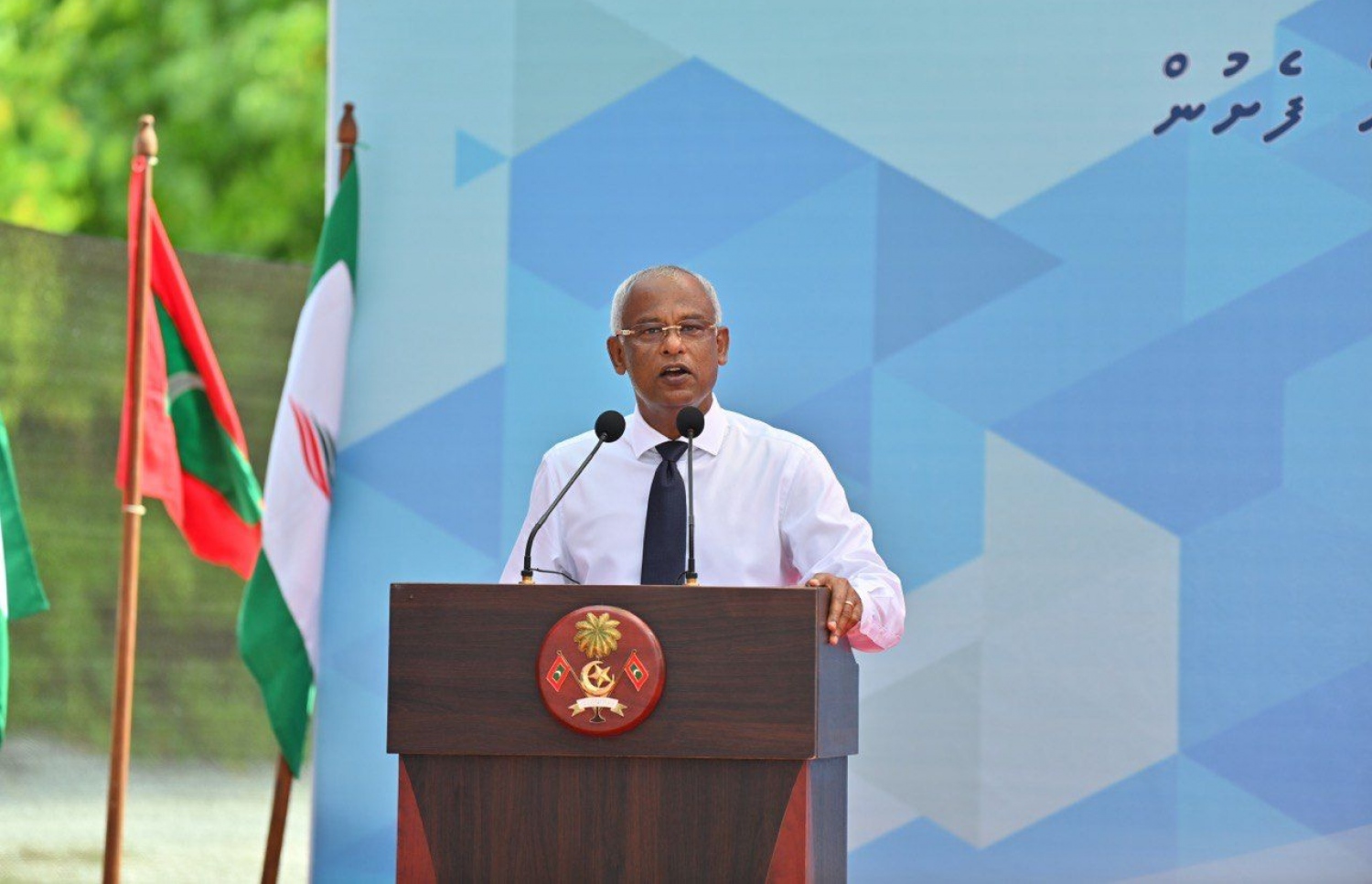 ރައީސް އިބްރާހިމް މުހައްމަދު ސޯލިހް ހދ. ފިނޭގައި ވާހަކަފުޅު ދައްކަވަނީ