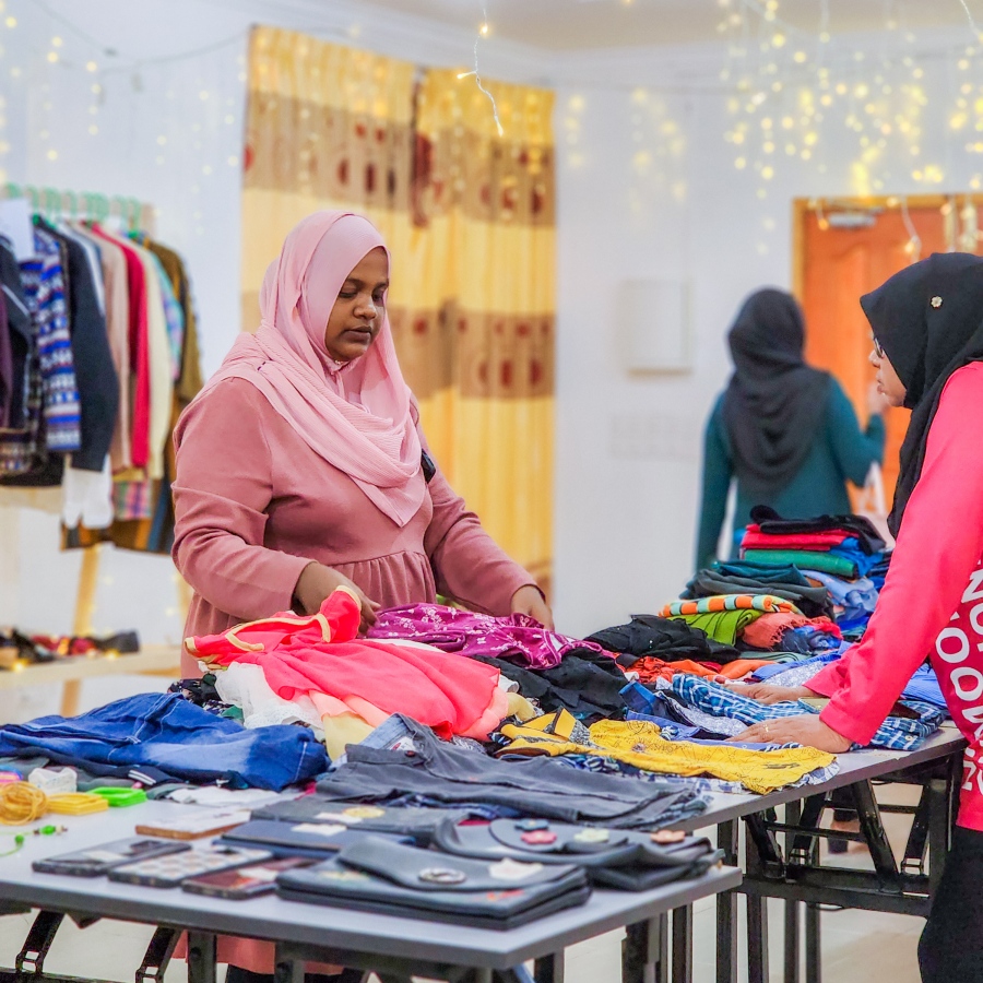 ބ. އަތޮޅުގެ ބޮޑު ރީސޭލް މާކެޓް "އަލުން ބަލުން" އެ އަތޮޅު ދަރަވަންދޫގައި ކުރިއަށް ދަނީ -- ފޮޓޯ: ސޮނެވާ ނަމޫނާ ޖަމިއްޔާ