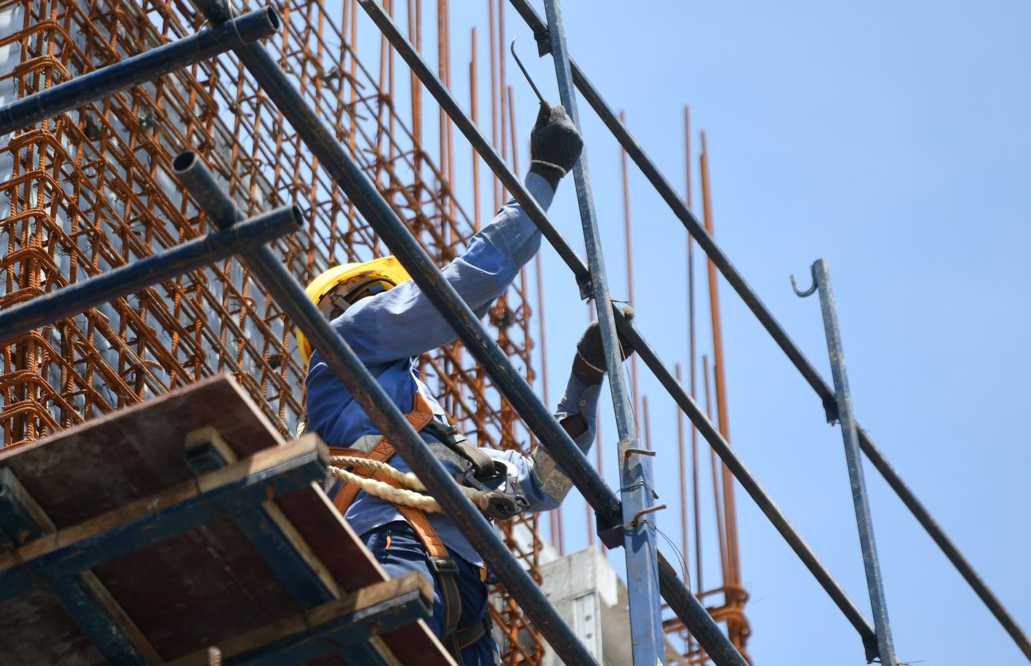 ބޯހިޔާވަހިކަމުގެ ދަތިކަން ހައްލުކުރަން މި ސަރުކާރުން ހުޅުމާލެ 2 ގައި އިމާރާތްކުރަން ފެށި 4000 ފްލެޓްތަކުގެ މަސައްކަތް ކުރިޔަށް ދަނީ، ބޯހިޔާވަހިކަމަށް ހުޅުވާލި މުއްދަތު މި ހަފުތާގައި ހަމަވިއިރު 4،000 ފްލެޓަށް ގާތްގަނޑަކަށް 20,697 މީހުން ވަނީ ކުރިމަތިލައިފައި.-- ފޮޓޯ: ނިޝާން އަލީ/ މިހާރު