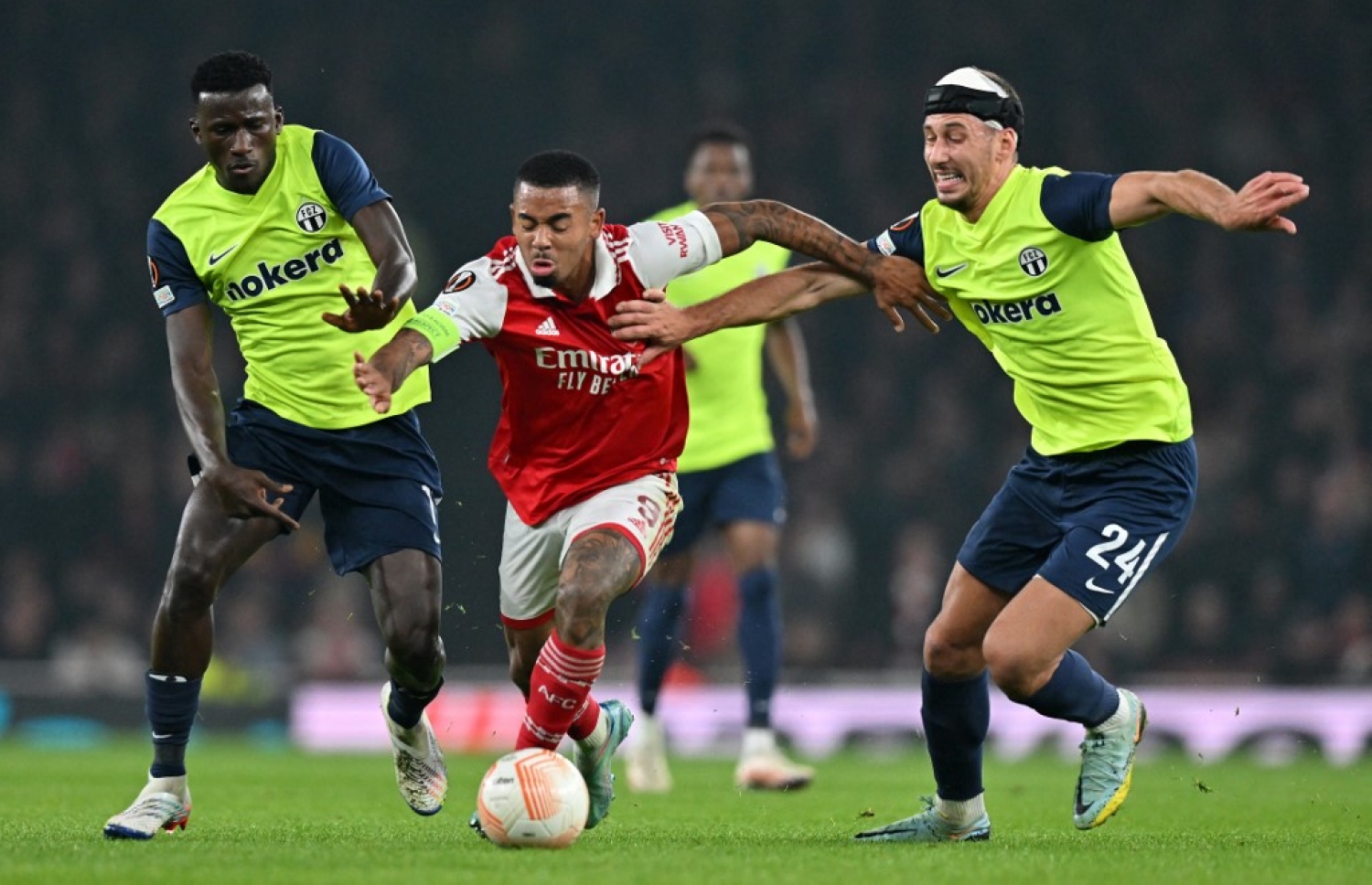 އާސެނަލް އާއި ޒިއުރިޗް، ރޭ ބައްދަލުކުރި މެޗުގެ ތެރެއިން.-- ފޮޓޯ: އޭއެފްޕީ