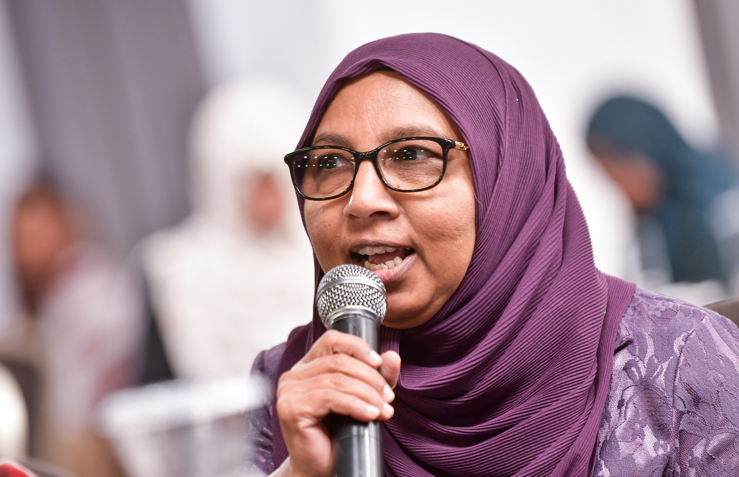 ނުކުޅެދުންތެރިކަން ހުންނަ މީހުންނަށް ދިމާވާ މައްސަލަތަކާ ގުޅޭގޮތުން މަޝްވަރާކުރުމަށް ބާއްވާ "ރިވެލި ފޯރަމް 2022"ގައި ޖެންޑާ މިނިސްޓަރު އައިޝަތު މުހައްމަދު ދީދީ ވާހަކަދައްކަވަނީ -- ފޮޓޯ: ފަޔާޒް މޫސާ | މިހާރު