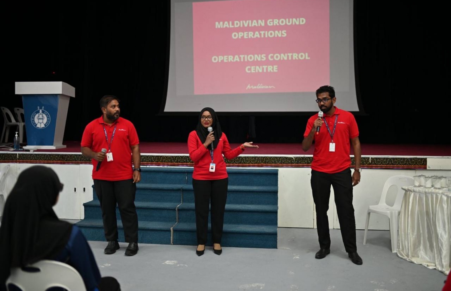 އެ ކުންފުންޏާއި އޭވިއޭޝަން ދާއިރާއާ ގުޅުން ހުރި ގިނަ މައުލޫމާތުތަކެއް އެ ސެޝަނުގައި ދީފައިވޭ. -- ފޮޓޯ: އައިލެންޑް އޭވިއޭޝަން