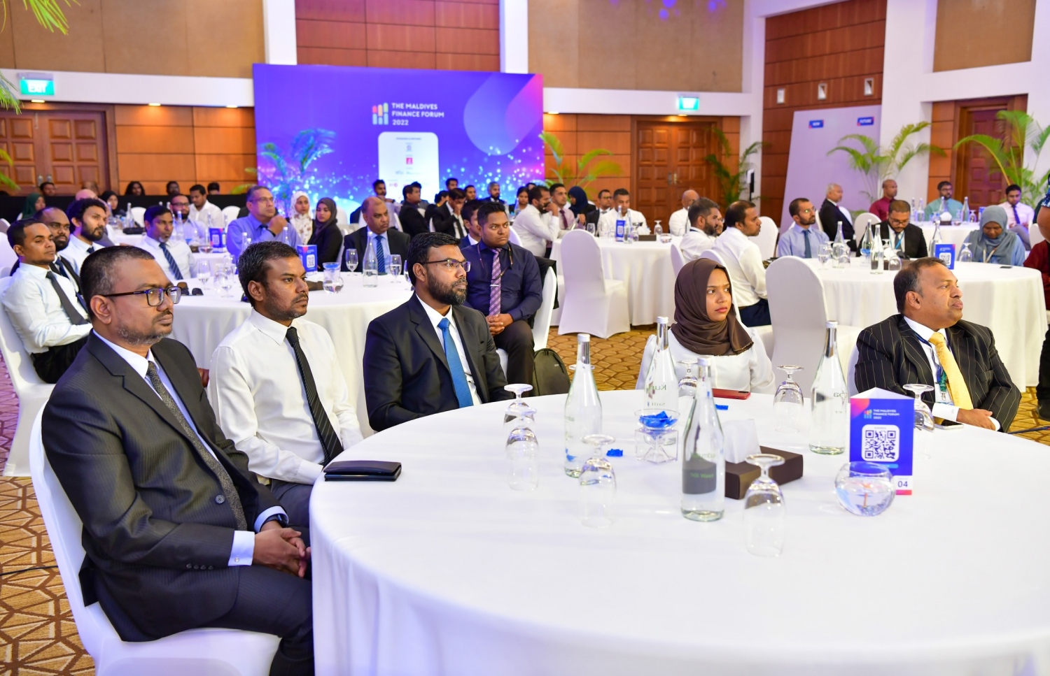 މާލެ: ނޮވެމްބަރު 16، 2022: ޕެންޝަން އޮފީހުން ފެށި "މޯލްޑިވްސް ފައިނޭންސް ފޯރަމް"ގައި ރާއްޖޭގެ ފައިނޭންސް ދާއިރާގެ ބައެއް ފަރާތްތަކުން ބައިވެރިވެ ވަނީ.-- ފޮޓޯ: ނިޝާން އަލީ /މިހާރު