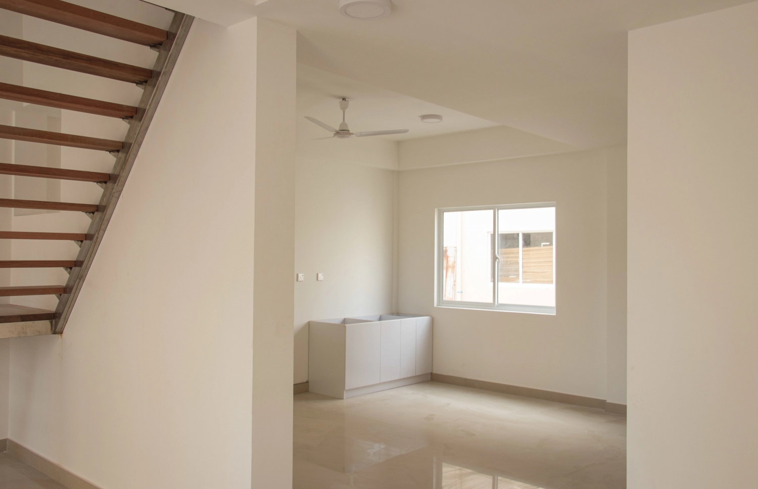 ކުޅުދުއްފުށީ ރޯހައުސެއްގެ އެތެރެ.-- ފޮޓޯ: ކައުންސިލް