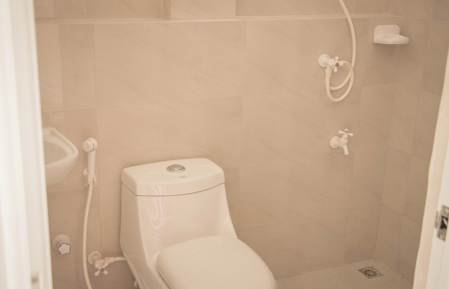 ކުޅުދުއްފުށީ ރޯހައުސެއްގެ ފާހަނާ ނިމިފައި.--- ފޮޓޯ: ކައުންސިލް